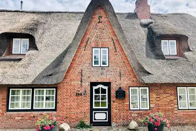 Image de Reethüs 1638 - beautiful thatched house in the artists' village of Oldsum
