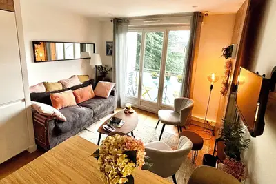 Image de Annecy Centre, cosy 2 pièces moderne et lumineux avec parking privé