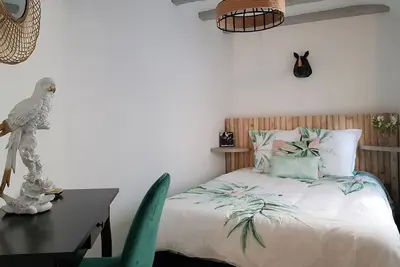 Image de Maisonnette-triplex atypique au calme en Hyper-centre