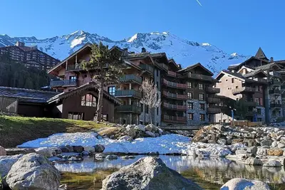 Image de Appartement Montagne très spacieux avec vue  piscine et Spa et vue Mont Blanc