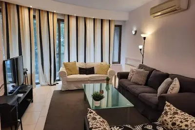 Lovely 3 bedroom Apartment in Nicosia center