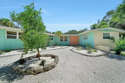 Image de Private home with a pool on a tropical island, only a 2 minute walk to the Gulf!