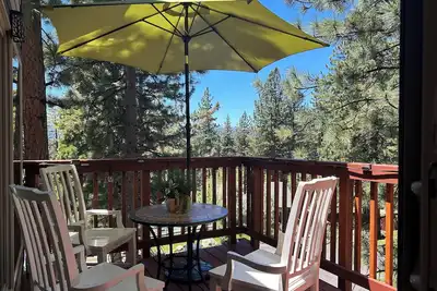 Image de Lake Tahoe Heavenly Hideaway: 4 Beds, 3 Bath Retreat w/Free Parking, Zephyr Cove