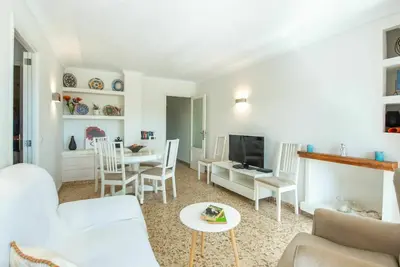 Image de Agréable appartement pour 6 personnes avec Wifi, climatisation, Tv, balcon et parking