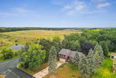 Image de Tranquil rural area, near major roads and shops