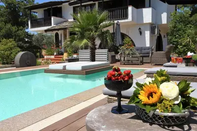 Image de Villa exquise a Thassos | Villa Château | 3 chambres | Piscine privee | Vue sur la mer | Skala Prino
