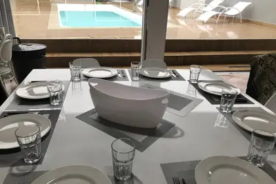 Image de South Coast House With Optional Heated Pool
