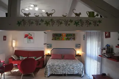 Image de Gîte très bien équipé, calme et confortable.