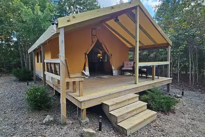 Image de Ozarks Adventure Lodging, Glamping