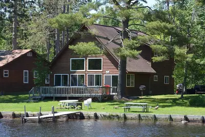 Image de Chippewa Flowage Luxury Cabin #11