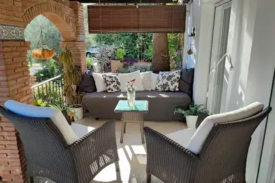 Image de Stylish new 2 bedroom apartment (both ensuite) in a privileged rural setting.