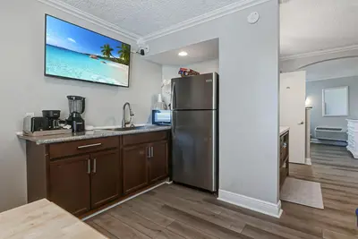 Image de Pelican Pointe 429:Walk to Beach~Pool~Free Parking