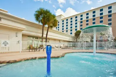 Image de Near Universal Studios Orlando! 2 Relaxing Rooms, Outdoor Pool, Onsite Parking