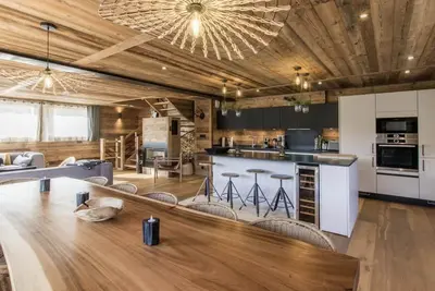 Image de Chalet Neko - 5* -14 pers- 500m from town center - 5 bedrooms