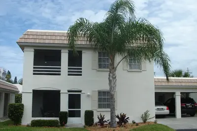 Image de Island House Beach Resort V10