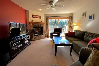 Image de S4 Ski Slope Views! Bretton Woods condo with easy access to Mt Washington, Skiing, Dog Friendly!
