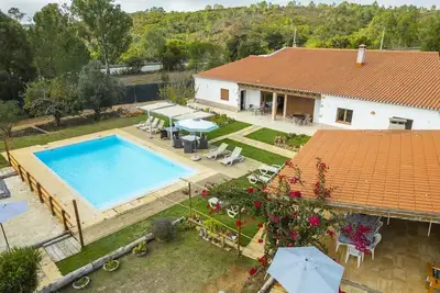 Image de H - Arrifana Beach Studio in Montes de Praias Guesthouse in Aljezur
