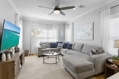 Image de Legacy 501 - Seagrove Beach, Gulf Views, Two Community Pools!