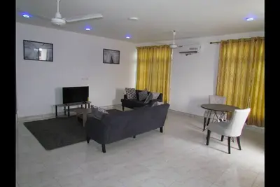 Image de Queen-sized 2 bedroom Apt near Accra @ Victoria Grand apartments