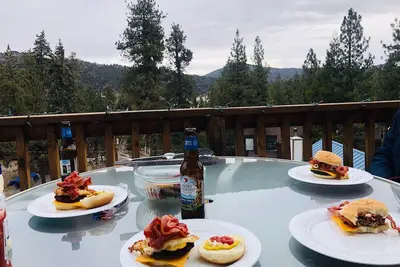 Image de 3-bedroom vacation home just 10 minutes to Snow Summit