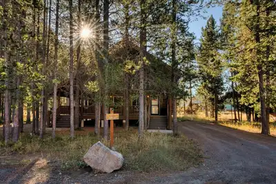 Image de The Lodgepole at Ponds Lodge Cabin 25