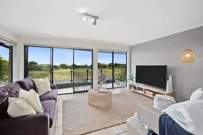 Image de On The Esplanade - Seafront Apartment