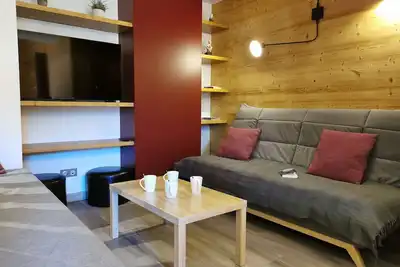 Image de La Lauzière Dessous 50 - Triplex offrant charme et modernité