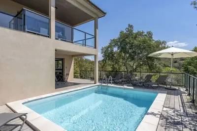 Image de Joli appartement avec piscine privée, climatisation, Wifi, Tv, terrasse, vue panoramique, parking