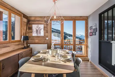 Image de Appartement rénové 6 pers, accès direct pistes, terrasse, Wifi à Courchevel