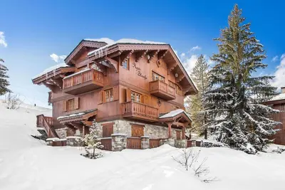 Image de Chalet savoyard de caractère avec sauna et cheminée à Courchevel 1650