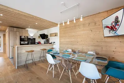 Image de Famillial T4 à Courchevel Moriond, 8 pers, à 100 m des pistes avec parking, terrasse et wifi