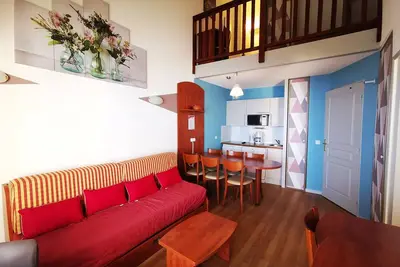 Image de Duplex 7 Pers avec Piscine Couverte, Fitness et Parking, à 400m des Pistes et Proche Centre