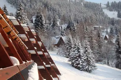 Image de Grand studio terrasse, vue exceptionnelle, exposé So, skis aux pieds!