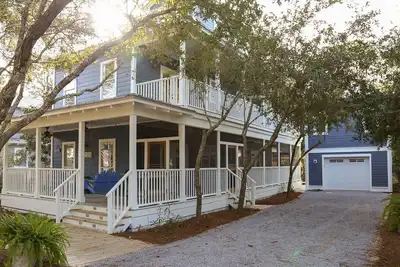 Image de Seagrove Beach Retreat with Private Carriage House
