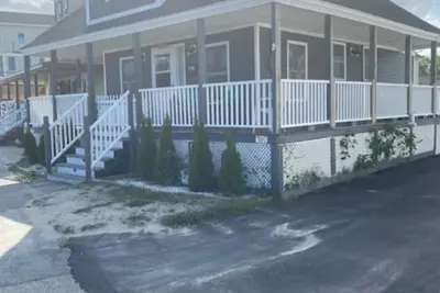 Image de Sophia ' S Place ( Ocean Boulevard Stepping From The Water. )