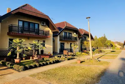 Image de Family Friendly 2 Bedroom and Living (65 m2)