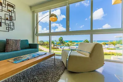 Image de License to Chill, Spread Out & Relax