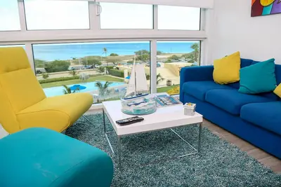 Image de Deep Ocean-blue with Cool Sea Vibes 1bdr unit