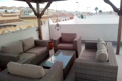 Image de 2 Bed-Sleeps 4-Private Pool-Pets-AirCon