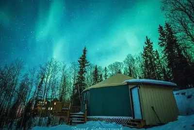 Image de The Borealis Yurt ~ Deluxe Mountain Getaway Above Fairbanks With Great Views