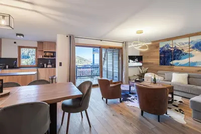 Image de Appartement 4* au centre de Courchevel Moriond, 4 chambres, 98m², 10 pers, parking, Wifi