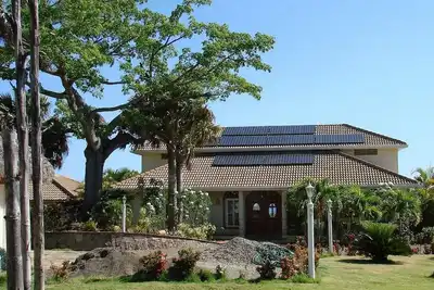 Image de One-bedroom guest-friendly villa with private pool and ocean views near Sosua!