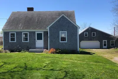 Image de Charming New England shingled styled home