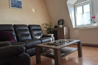 Image de Cozy vacation apartment with balcony overlooking the garden