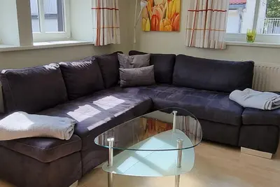 Image de Vacation apartment at the GroĂźer Garten