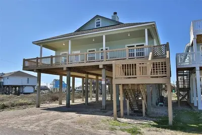 Envy's Cove at Treasure Island