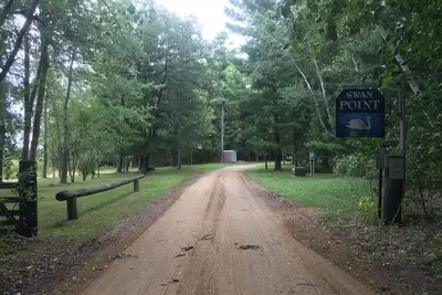 Image de Whispering Pines at Swan Point, end of the road privacy.