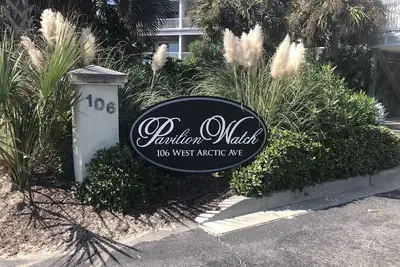 Image de Pavilion Watch third floor condo with ocean views