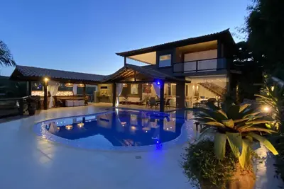 Image de Beautiful house, just 50 steps from Ferradura beach, 6 bedrooms (4 suites)