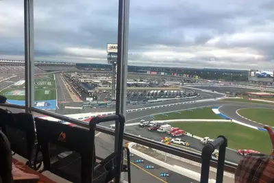 Image de First Turn Luxury Condo at Charlotte Motor Speedway